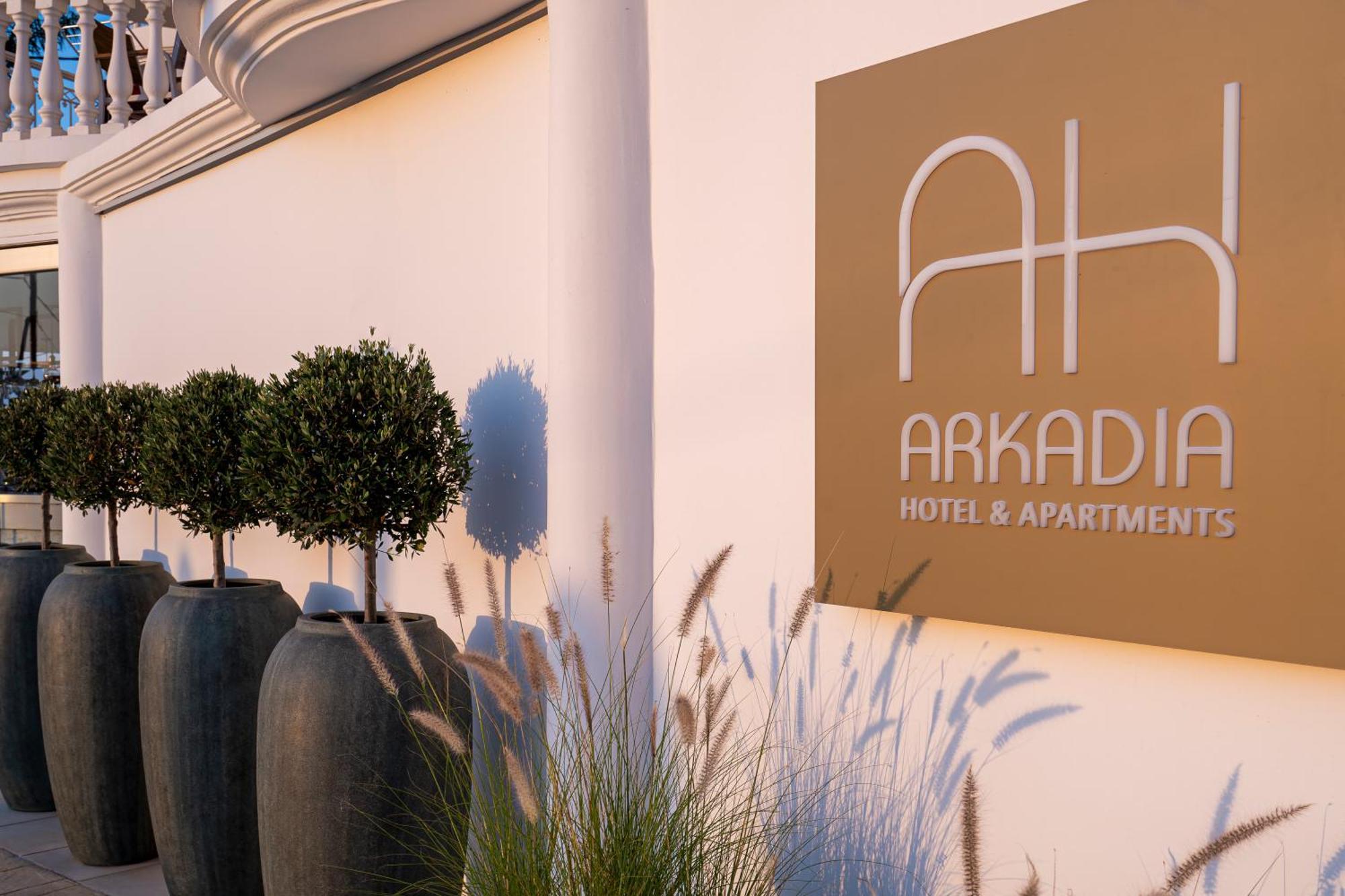 Arkadia Hotel Kipszéli Kültér fotó