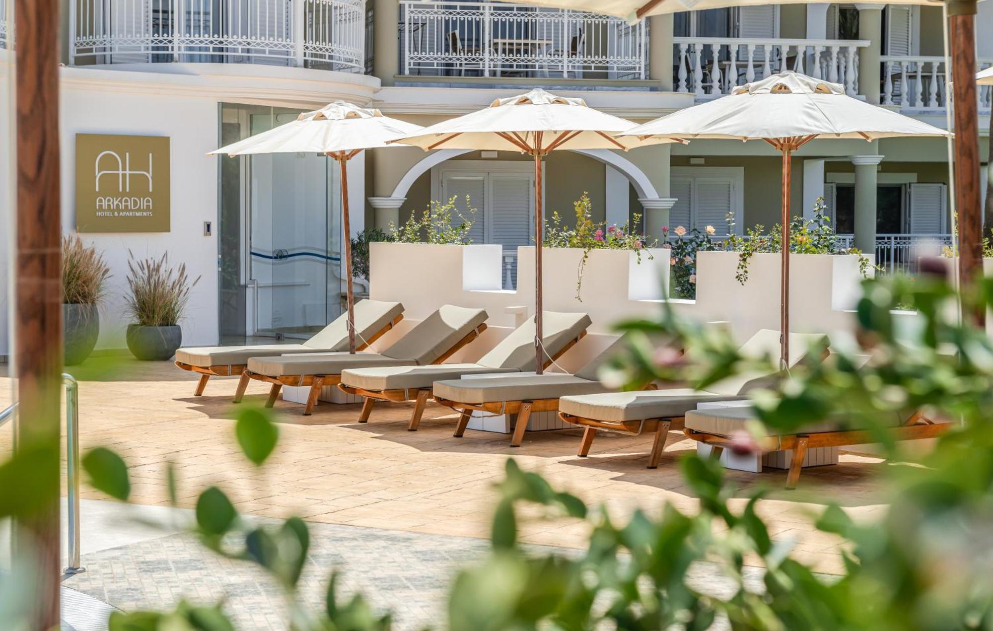 Arkadia Hotel Kipszéli Kültér fotó